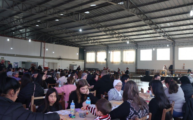 Vispada na Comunidade Evangélica de Lomba Grande arrecada recursos para obras no templo religioso | abc+