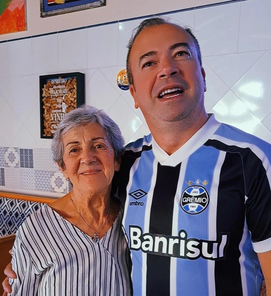 Amor pelo Grêmio, time do coração, foi repassado pelo campo-bonense para gerações mais novas da família.  | abc+