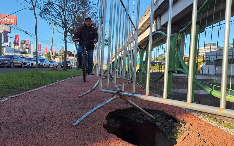 Buraco em ciclovia de Novo Hamburgo  | abc+