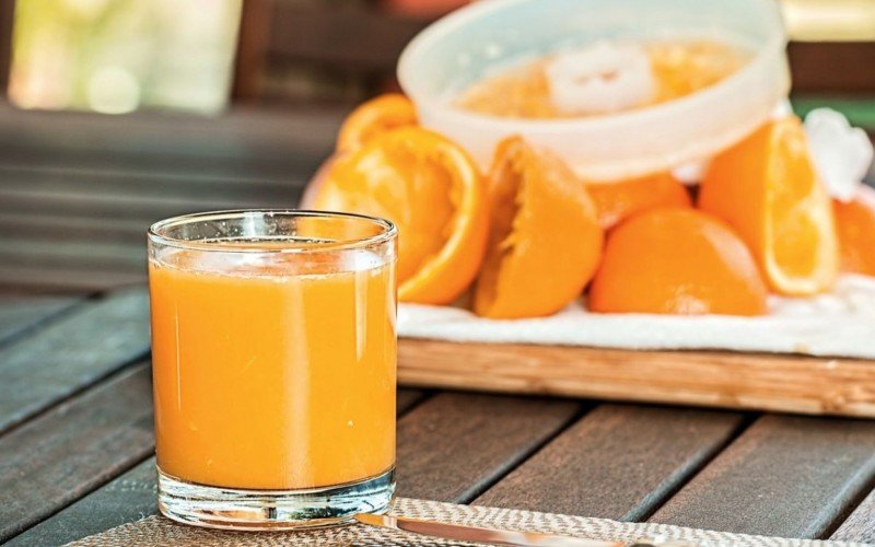 Aprenda uma receita diferente de suco de laranja | abc+