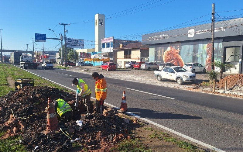 Pórticos para a instalação de sinalização serão instalados no Complexo Scharlau