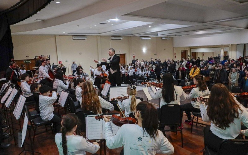 Orquestra Jovem de Gramado se apresenta neste sábado de Festival de Cinema