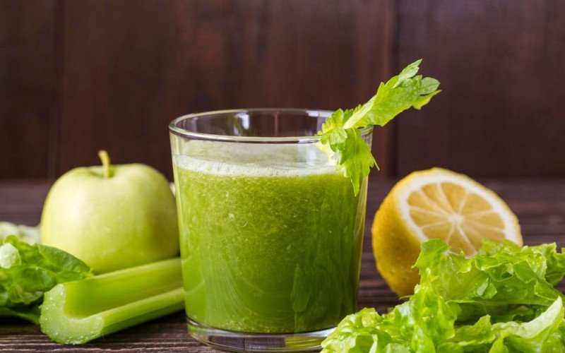 Receita de suco verde pode trazer benefícios para o fígado, de acordo com nutricionista | abc+