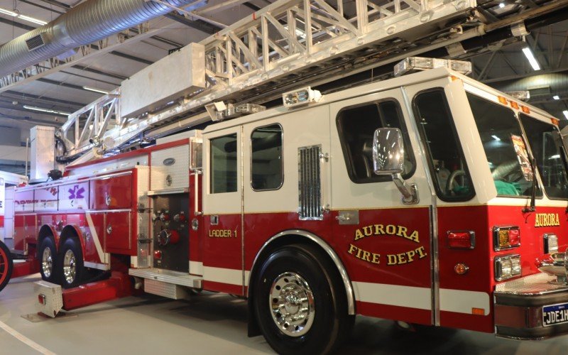 Caminhão de bombeiros norte-americano Hurricane 95, fabricado em 1986 | abc+