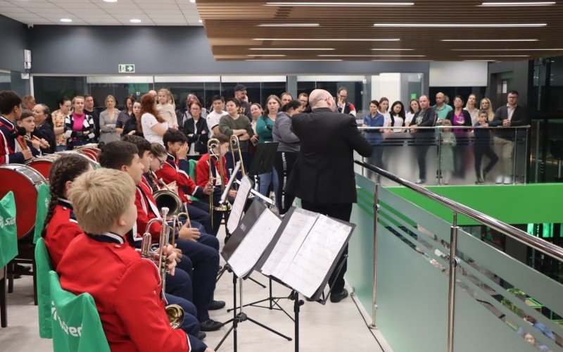 Noite de inauguração contou com apresentações musicais