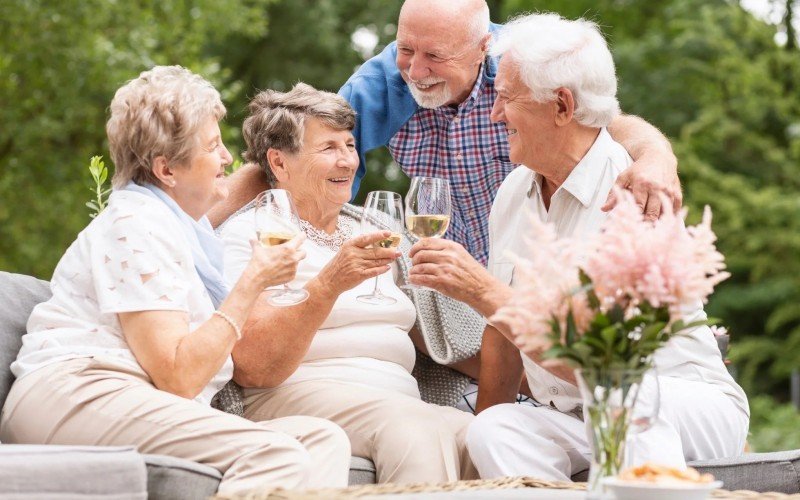 Idosos com 90 anos ou mais serão homenageados por empresa de Gramado