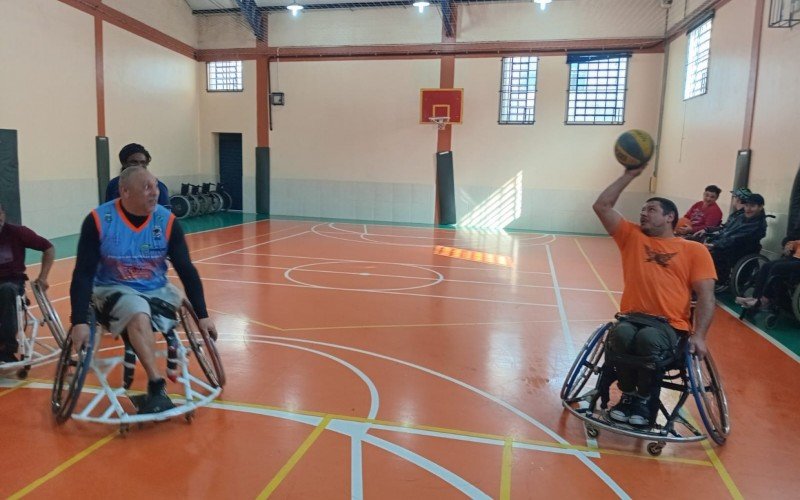 Acadef reuniu praticantes de basquete na manhã desta quarta-feira (21) para marcar o início da Semana da Pessoa com Deficiência