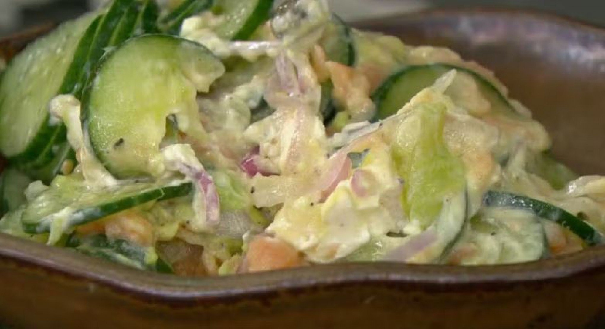 RECEITA DA ANA MARIA BRAGA: Saiba como fazer a Salada de pepino com salmão defumado preparada nesta quarta-feira, 21 de agosto