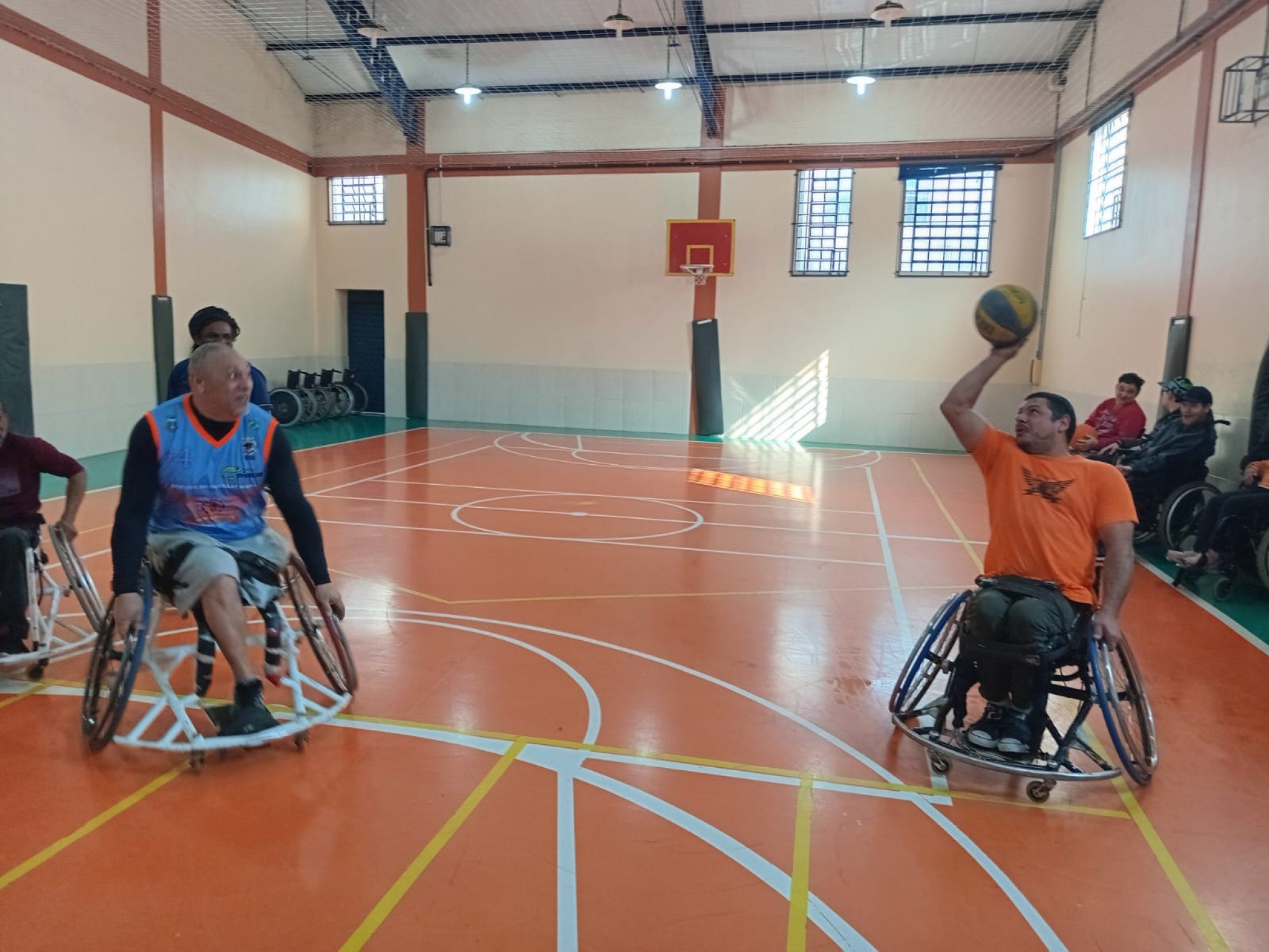 Semana da Pessoa com Deficiência começa com partida de basquete