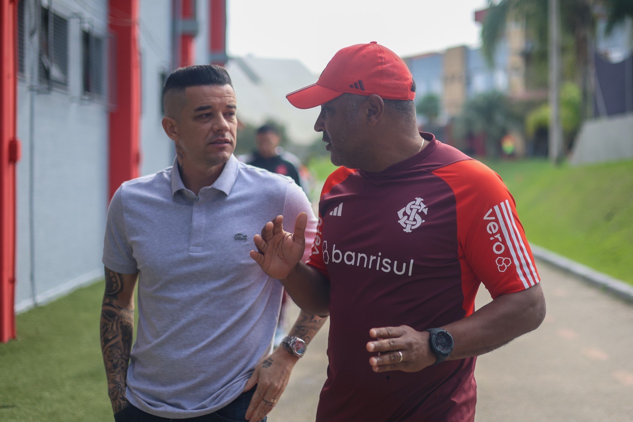 Roger Machado prepara equipe para enfrentar o Cruzeiro