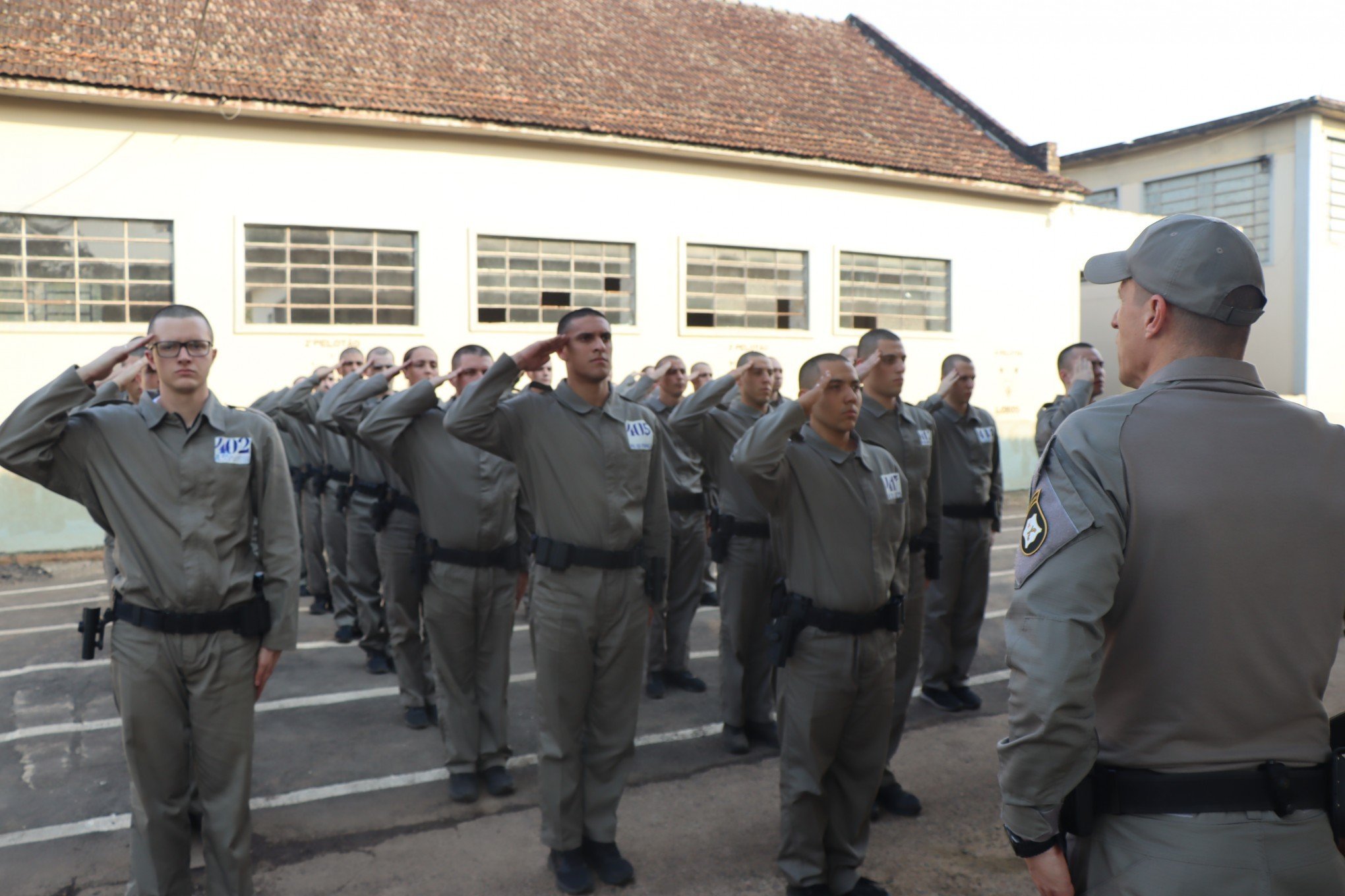 Quase 300 novos soldados iniciam curso formativo para a Brigada Militar na região