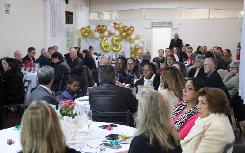 Festa de aniversário dos 65 anos do Rotary Oeste