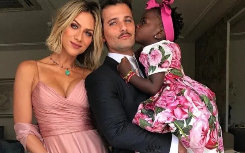 Bruno Gagliasso, Giovanna Ewbank e a filha Titi | abc+