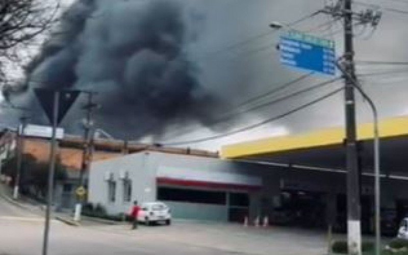 Incêndio em Flores da Cunha | abc+