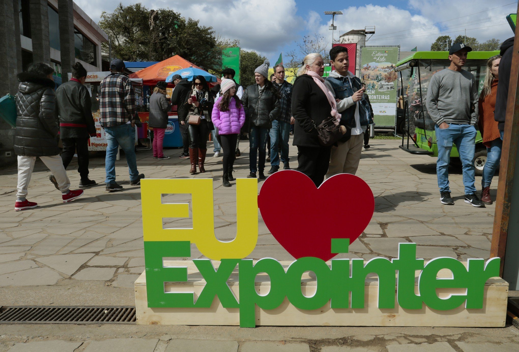 EXPOINTER: Espetáculo de abertura, entrega de prêmio e mais; o que esperar na sexta-feira