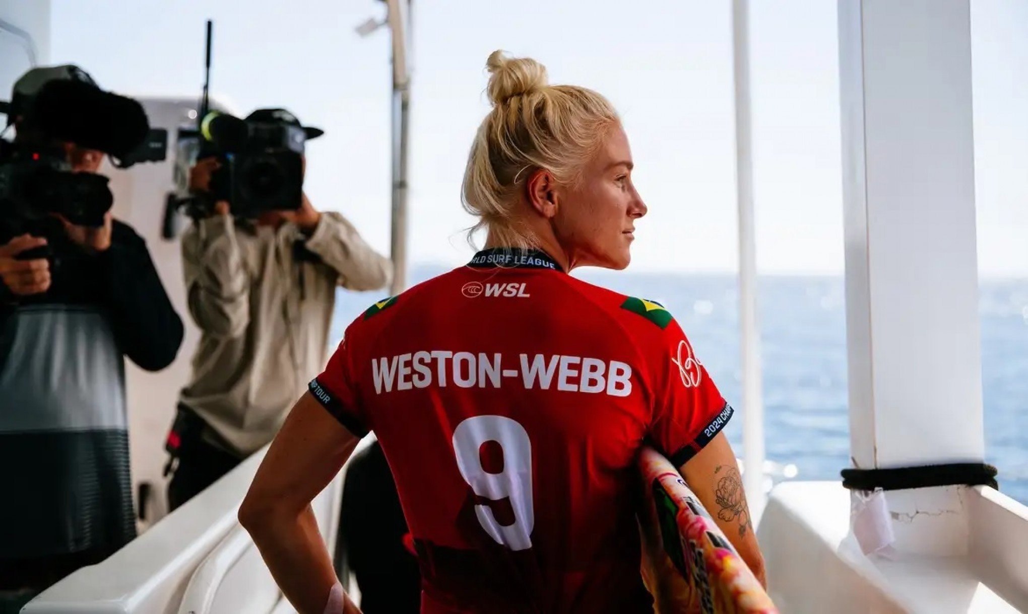 Tati Weston-Webb e Ítalo Ferreira se garantem no WSL Finals