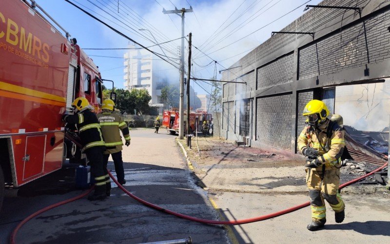 Incêndio no início da tarde desta segunda-feira (26) em Sapiranga 