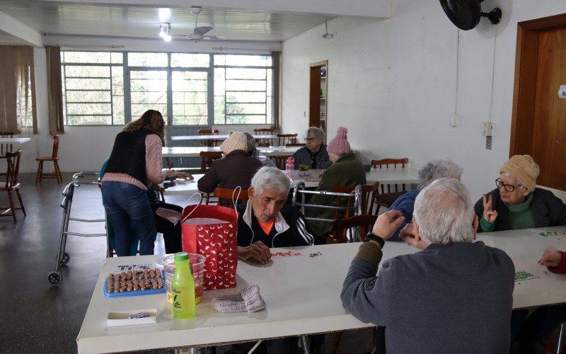 Jogo de bingo no Lar São Vicente  | abc+