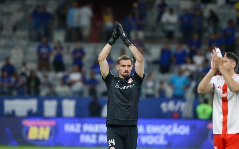 Goleiro Anthoni defendeu um pênalti e segurou o 0 a 0 com o Cruzeiro, em Minas | abc+