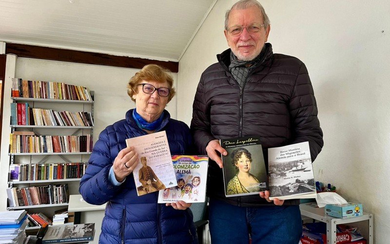 Iria Hauenstein e Erny Mügge celebram o recomeço da Oikos 