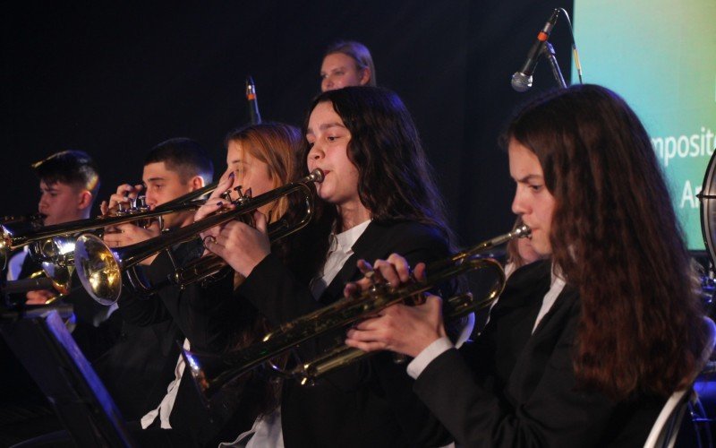 Orquestra da escola Gaspar Silveira Martins