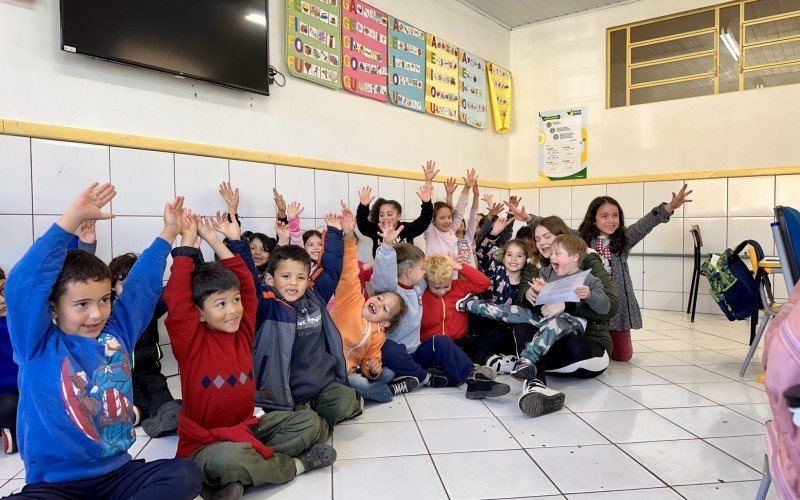 Turma do Davi Cavallin na Escola João Alfredo Corrêa Pinto, referência em inclusão em Canela