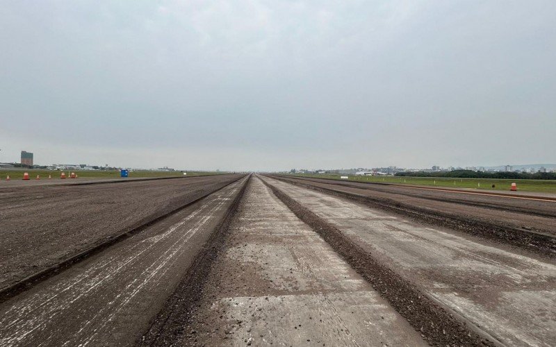 Praticamente toda pista do aeroporto precisou ser refeita