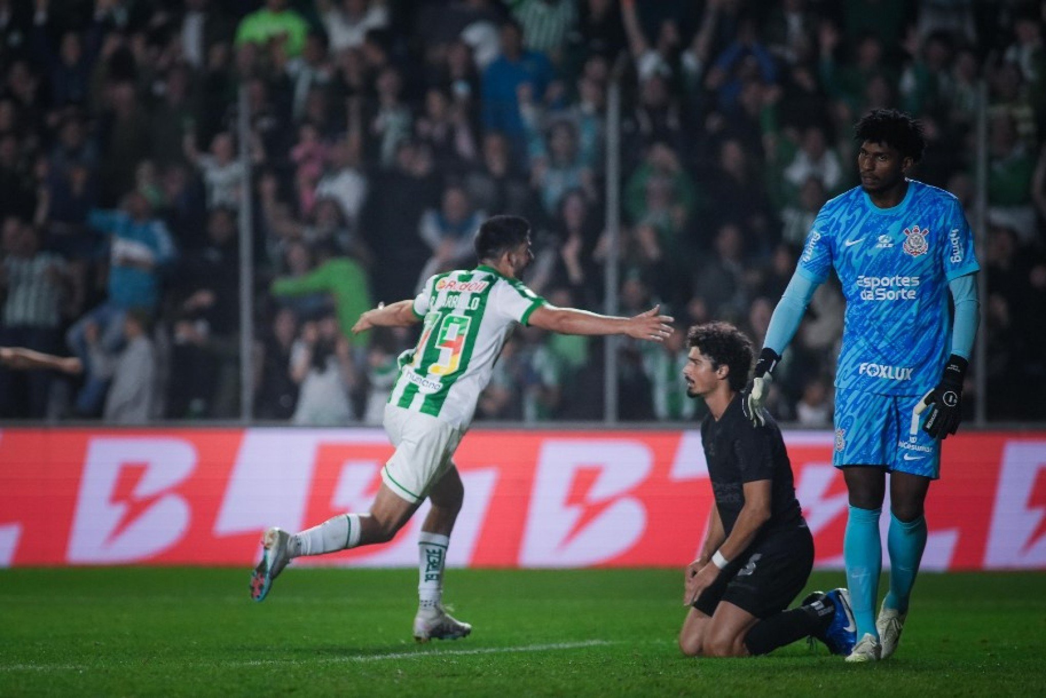 Juventude vence Corinthians no Jaconi e sai em vantagem na Copa do Brasil