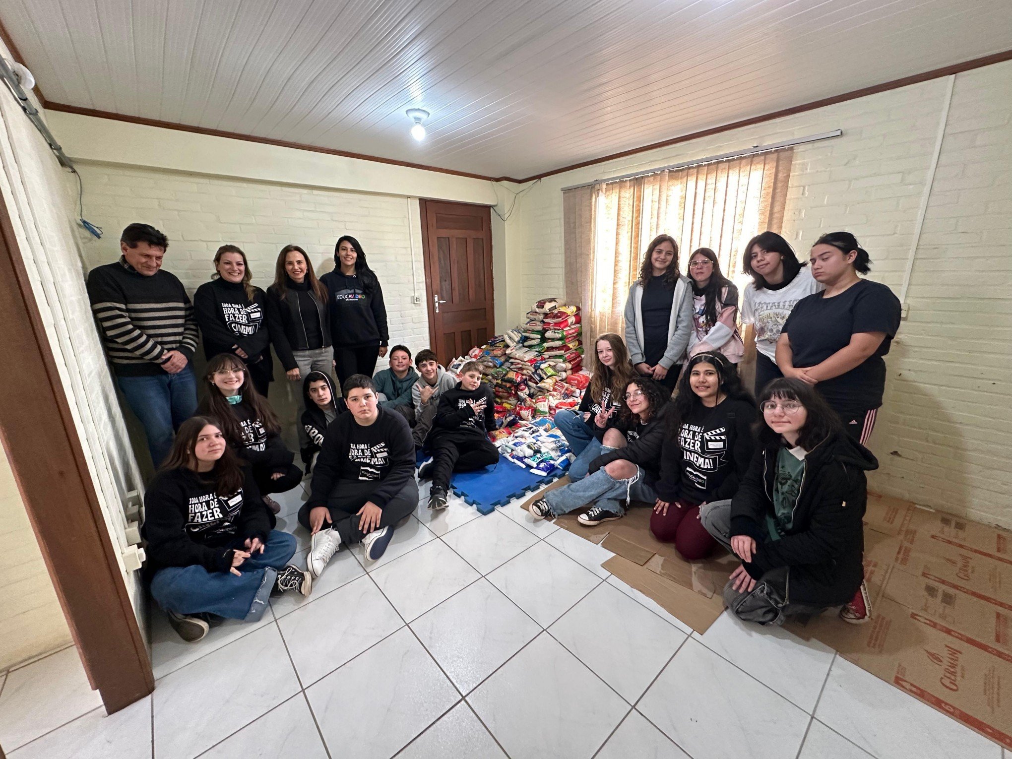 FESTIVAL DE CINEMA: Noite do Educavídeo gerou mais de 400 quilos de doação de alimentos