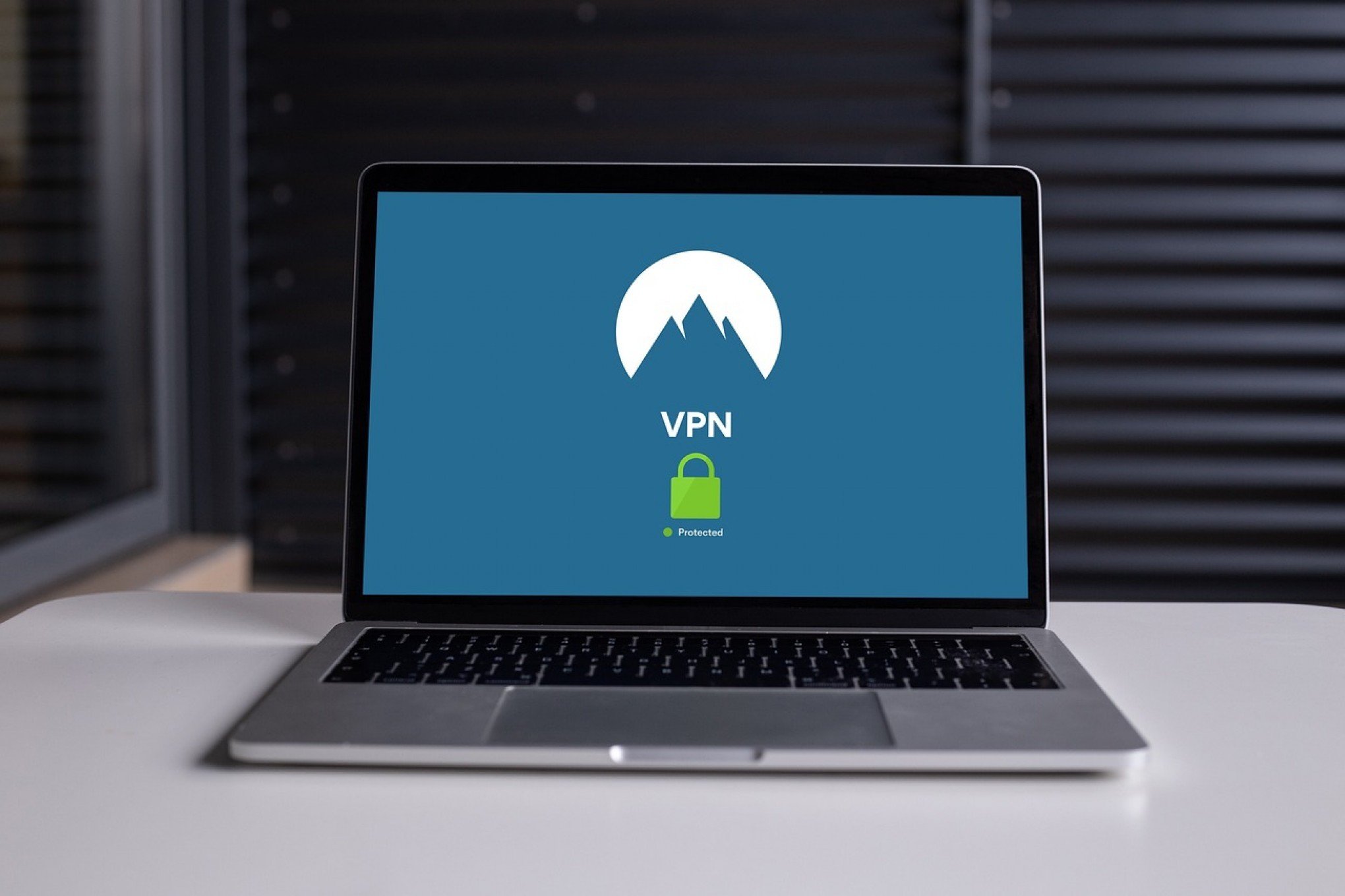 Suspensão do X: Saiba o que é VPN e como o uso da ferramenta pode gerar multa de R$ 50 mil