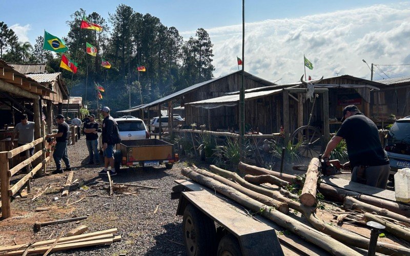 Acampamento farroupilha de Sapiranga já tem piquetes instalados e confraternização entre tradicionalistas 