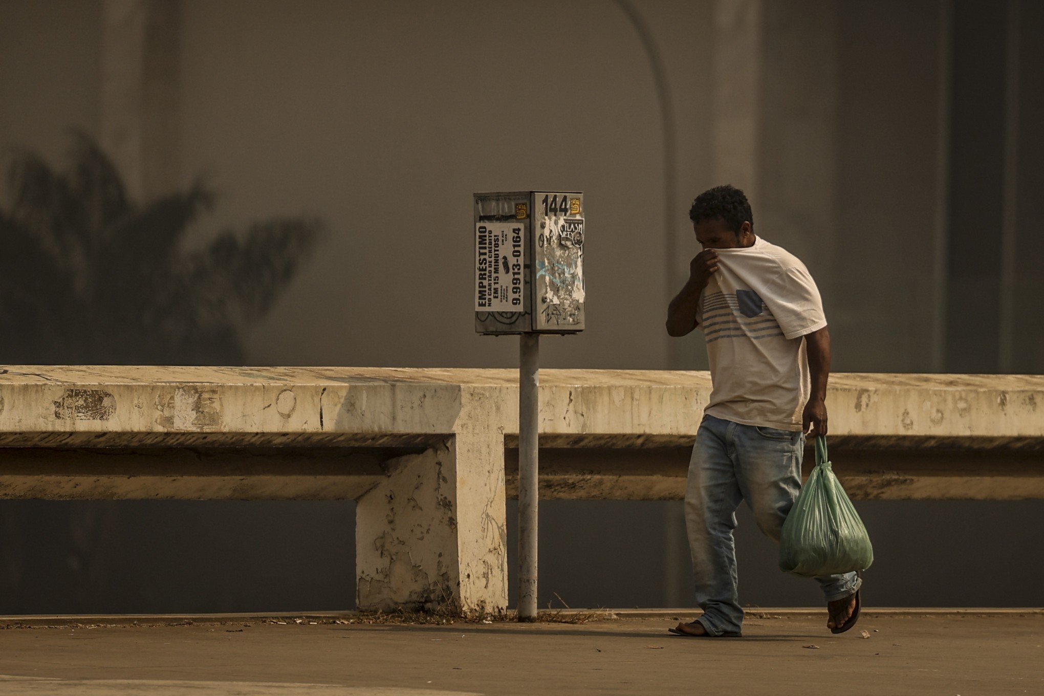 Domingo é de grande perigo para incêndios florestais em parte do Brasil, diz Inmet