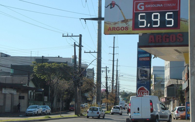 Gasolina é vendida abaixo dos R$ 6,00 em Novo Hamburgo | abc+