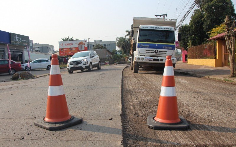 Obras para o novo asfalto começaram nesta terça-feira (3) | abc+