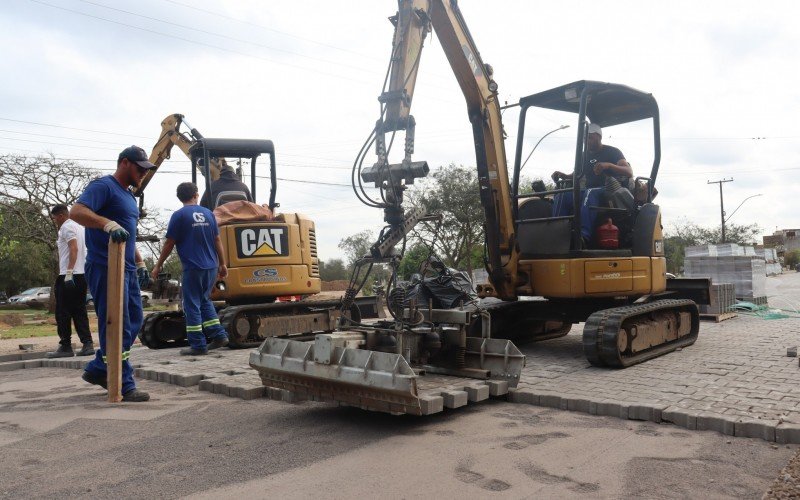 Novo calçamento será colocado em 265 metros de estrada no acesso ao parque