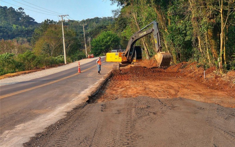 Obras na rotatória do km 5, da RS-235, em Nova Petrópolis