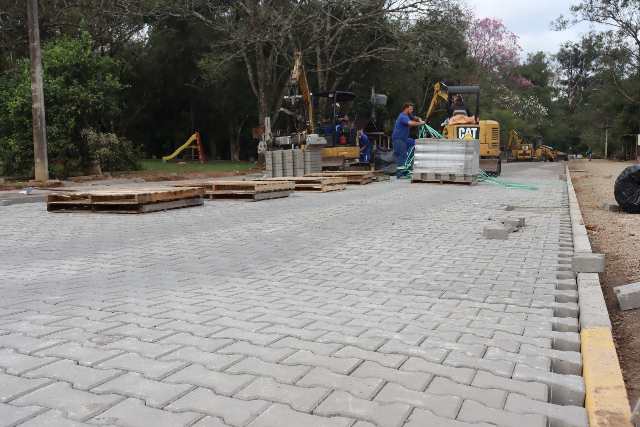 Novo calçamento e melhorias no Parque do Trabalhador devem ficar prontos até o dia 15