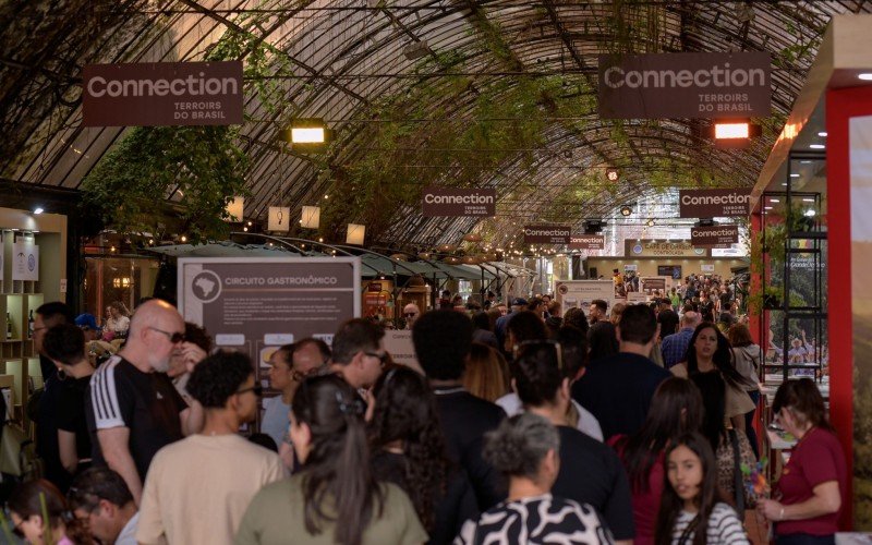 Grande público passou pela Rua Coberta, para conferir e degustar produtos durante o Connection