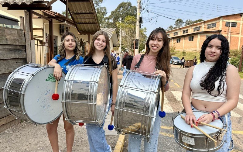 Alunas da banda estão ansiosas pelas apresentações