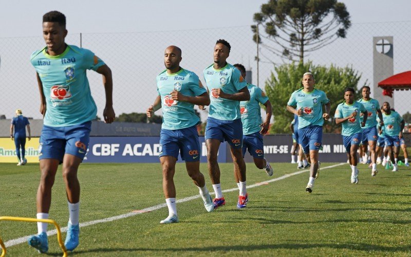 Seleção brasileira se prepara para enfrentar o Equador em Curitiba-PR | abc+