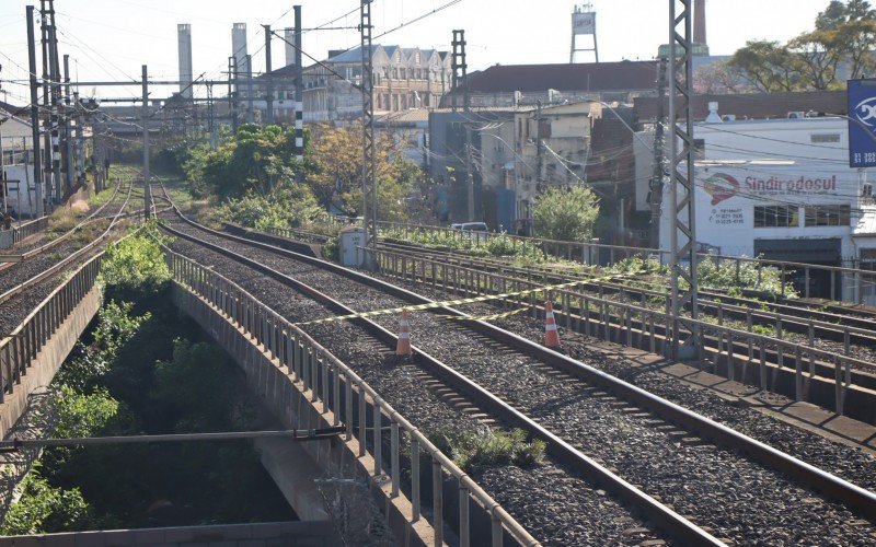 Além da energia, é preciso recuperar a linha férrea