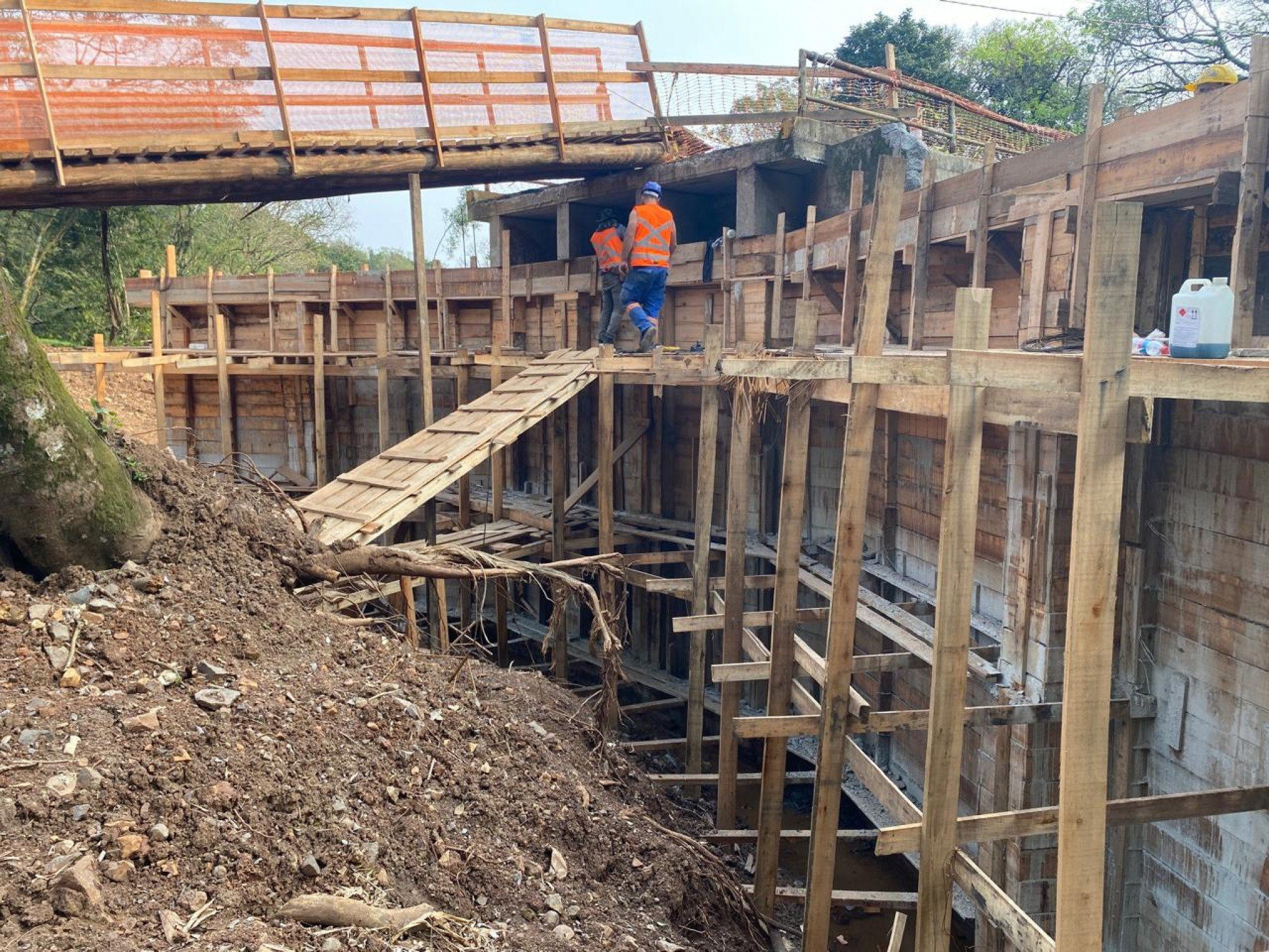 Ponte danificada pelas chuvas em Canela é recuperada; veja como estão obras