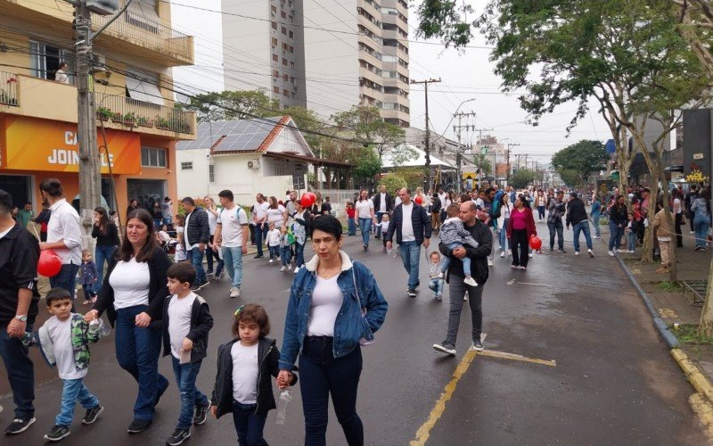 Desfile cívico em Sapiranga