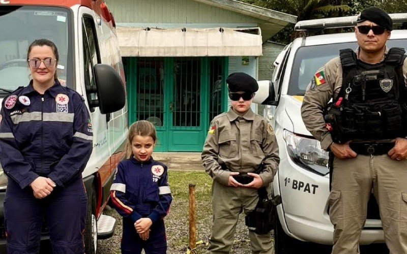 Família se uniu no desfile cívico em Canela