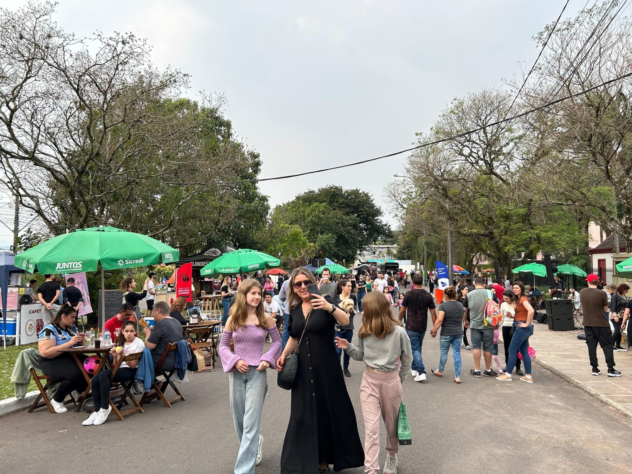 Retomada do Brique na Estação é marcada por domingo de tempo firme e presença do público