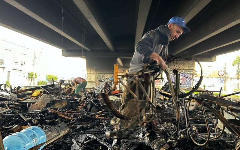 Incêndio em viaduto na BR-116 | abc+
