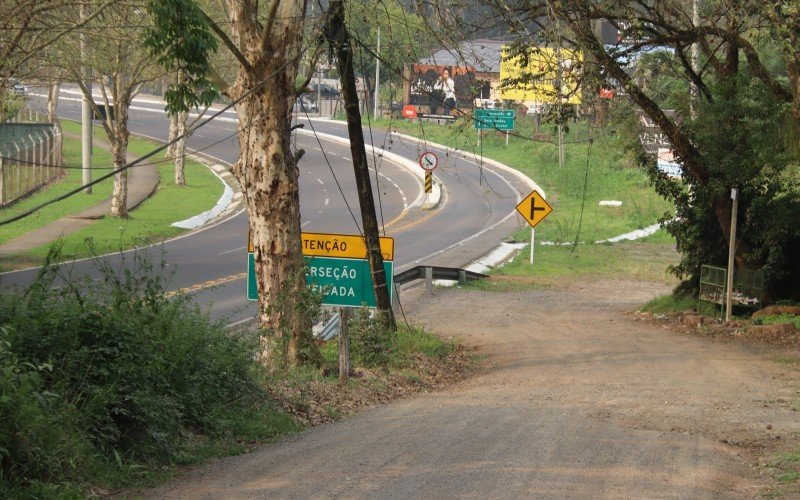 Acesso à BR-116 via rua Pedro Alfredo Johann foi bloqueado