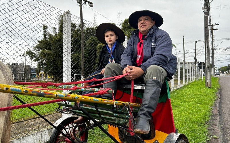 Lima e o filho Murilo gostam das atividades campeiras