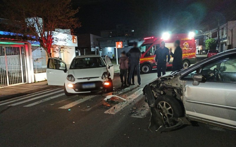 Colisão frontal é registrada no Centro de Estância Velha | abc+