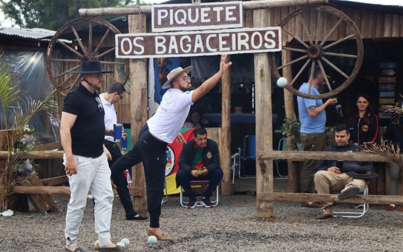 Amigos do piquete Os Bagaceiros organizaram uma competição de bocha